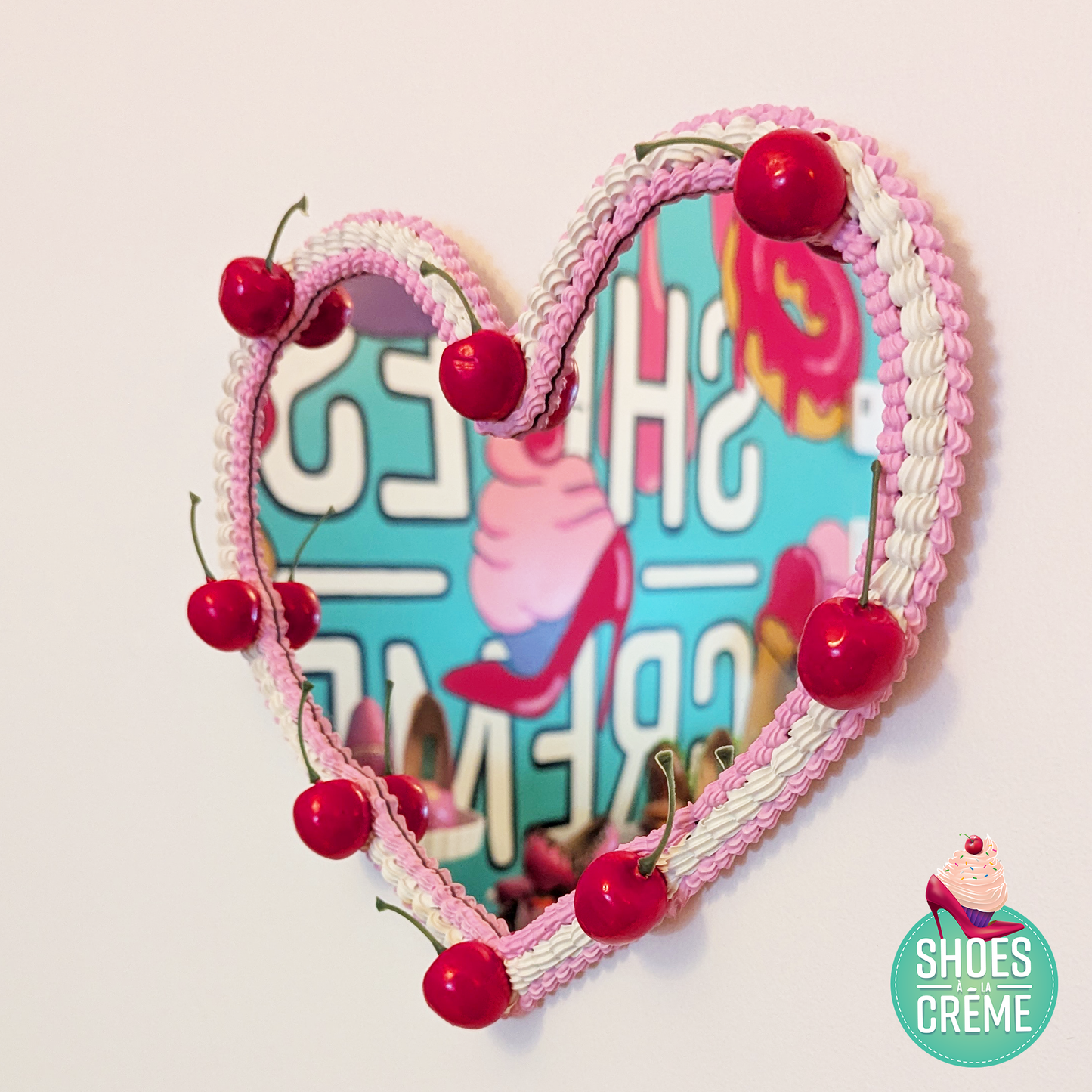 Heart cake mirror