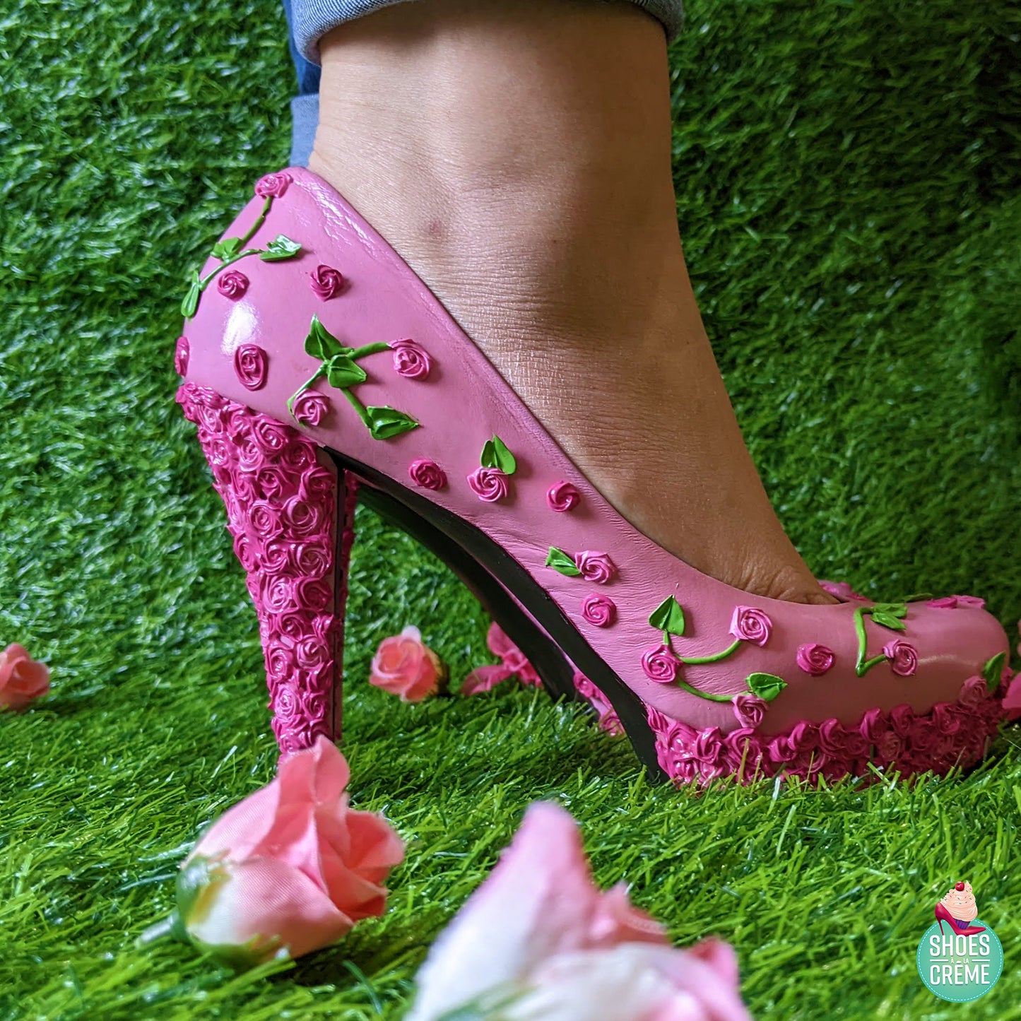 Rose icing heels